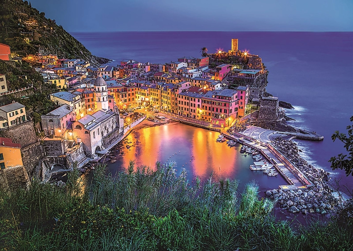 Vernazza bei Abenddämmerung