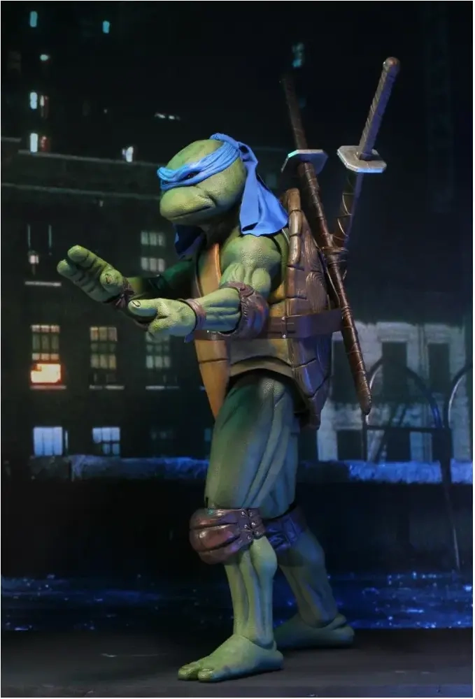 Teenage Mutant Ninja Turtles (1990 Movie) – 1/4th Scale Figure - Leonardo