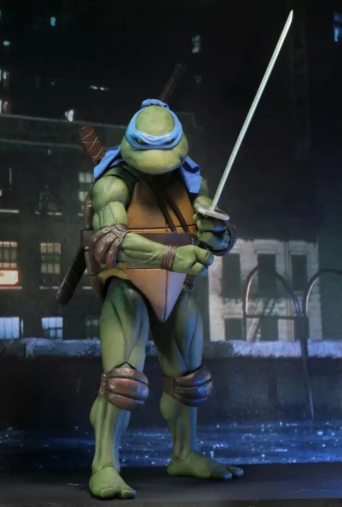 Teenage Mutant Ninja Turtles (1990 Movie) – 1/4th Scale Figure - Leonardo