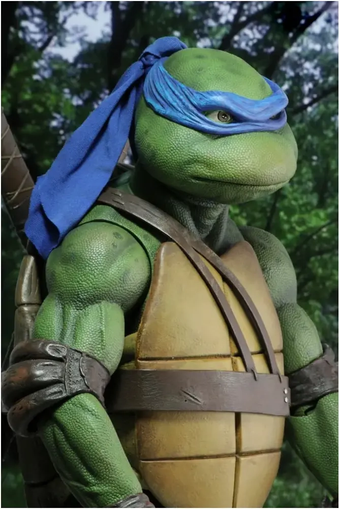 Teenage Mutant Ninja Turtles (1990 Movie) – 1/4th Scale Figure - Leonardo