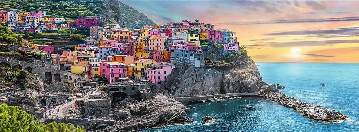 Sonnenuntergang in Vernazza, Italien