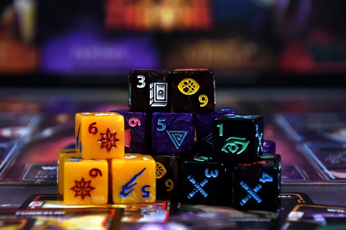 Marvel Dice Throne: Box 2 (Captain Marvel, Black Panther, Doctor Strange, Black Widow) - DE