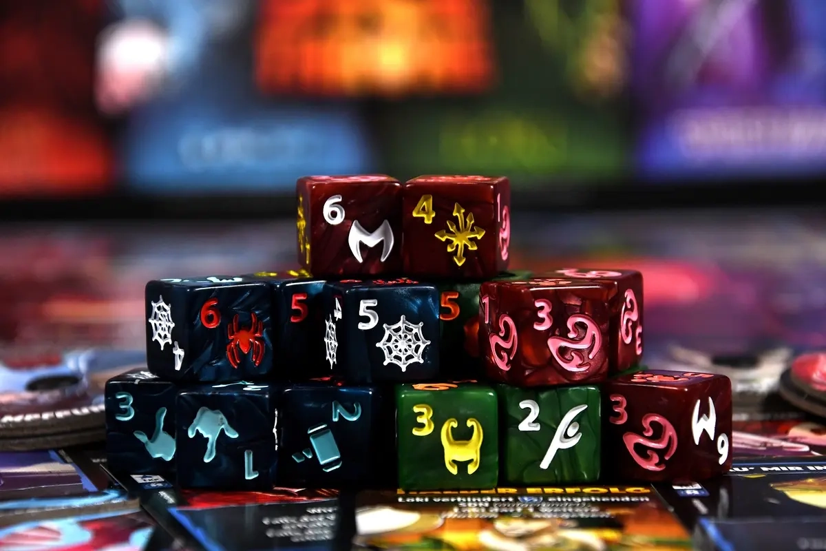 Marvel Dice Throne: Box 1 (Scarlet Witch, Thor, Loki, Spider-Man) - DE