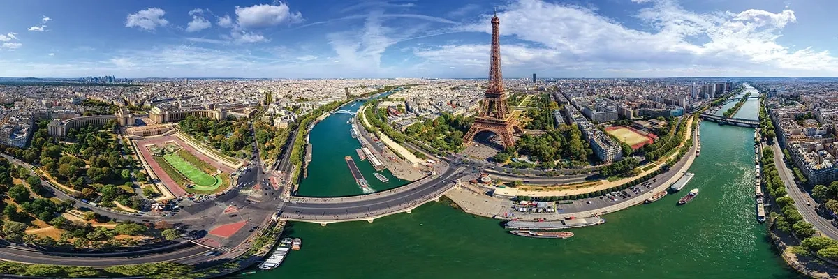 Paris bei Sonnenschein