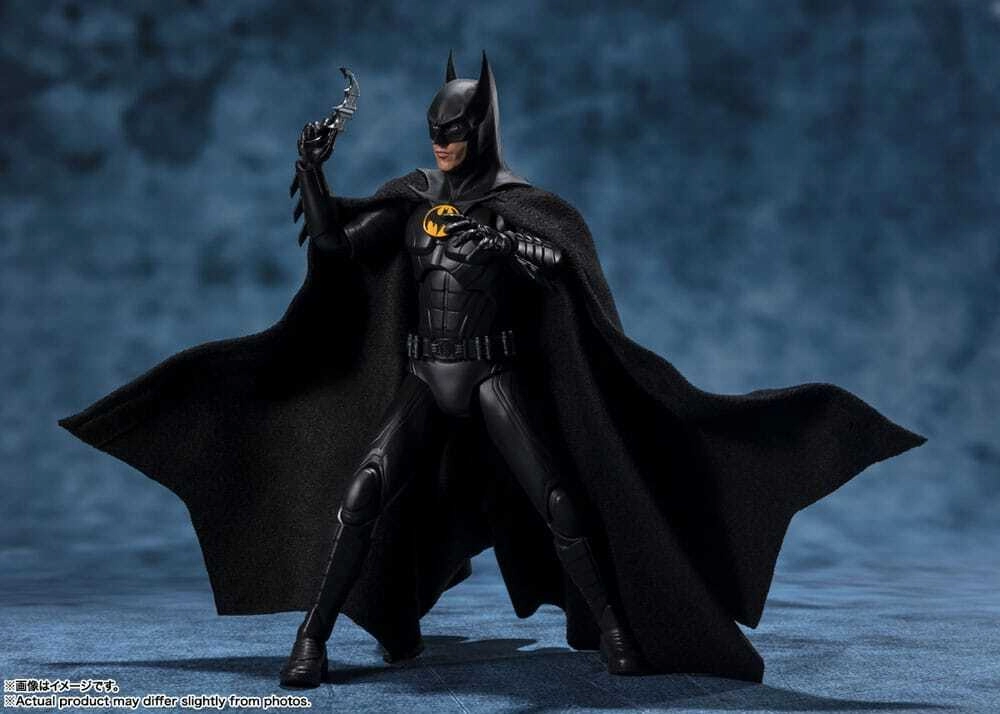 The Flash S.H. Figuarts Actionfigur Batman - 15cm