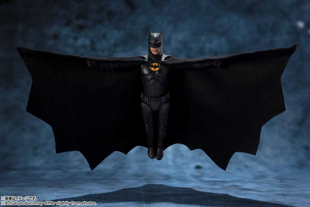 The Flash S.H. Figuarts Actionfigur Batman - 15cm