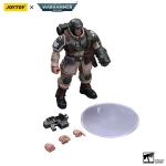 Warhammer 40k Actionfigur 1/18 Astra Militarum Cadian Command Squad Veteran Sergeant with Power Fist - 12cm