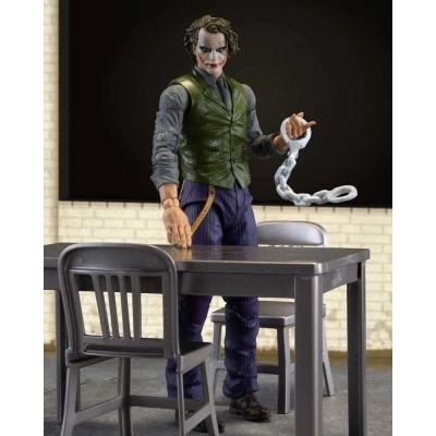 DC Multiverse Actionfigur The Joker (Jail Cell Variant) (The Dark Knight) (Gold Label) - 18cm