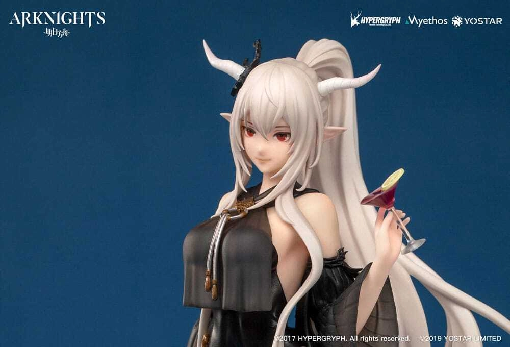 Arknights PVC Statue 1/10 Shining: Summer Time Ver. - 18cm