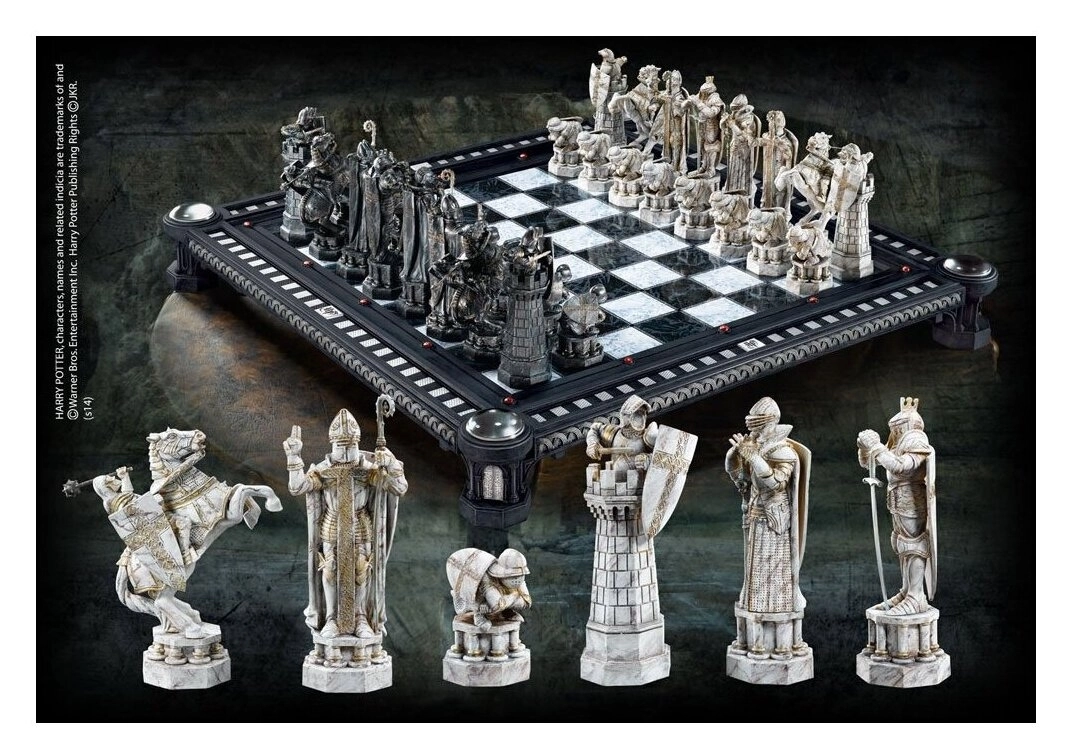 Harry Potter - The Final Challenge Chess Set