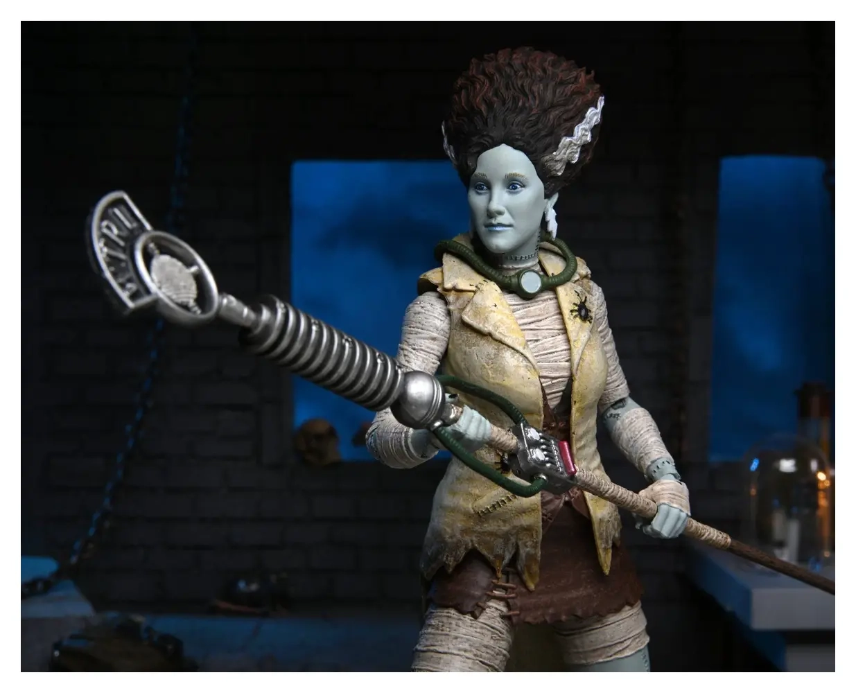 Universal Monsters x Teenage Mutant Ninja Turtles - 7” Scale Action Figure – April as The Bride