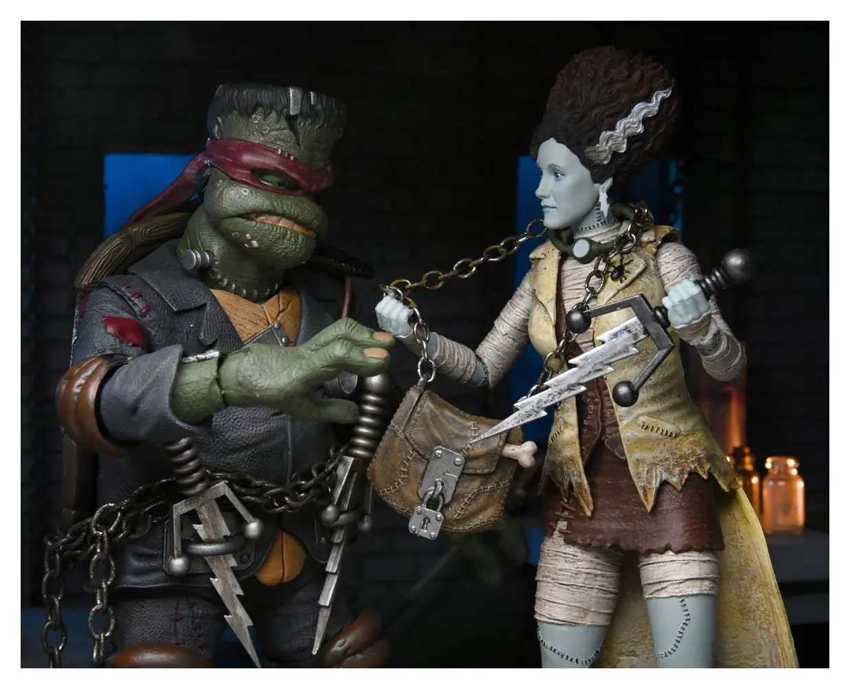 Universal Monsters x Teenage Mutant Ninja Turtles - 7” Scale Action Figure – April as The Bride